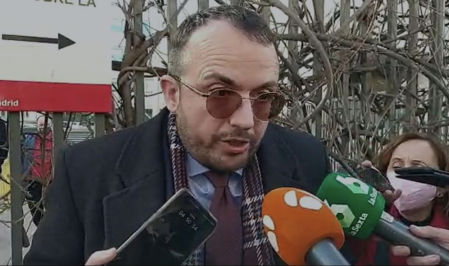 El abogado de Carlota Prado tras suspenderse el juicio