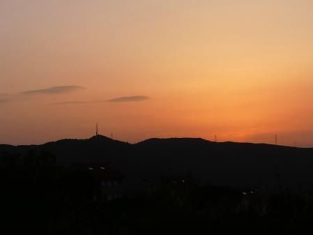 Atardecer marciano en el Vallès.