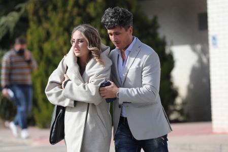 Rocío Flores Carrasco and male friend in Madrid, 10 February 2022.