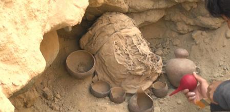 LV_Hallan en Perú seis momias preincas de niños de mil años de antigüedad que fueron sacrificados