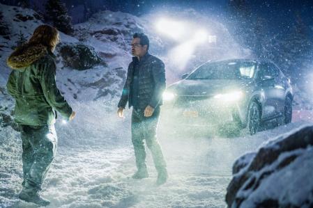 La firma Lexus aprovecha el magnífico escaparate que representa 'Moonfall'