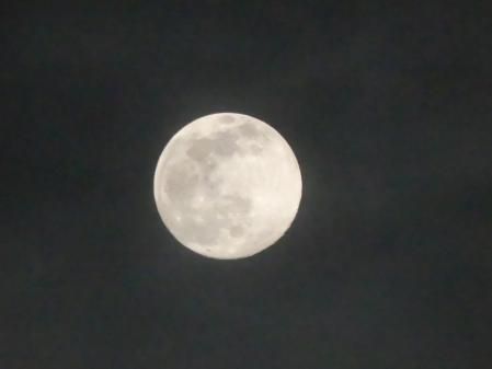 Corona lunar captada desde Sant Fost de Campsentelles.