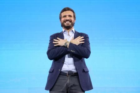 El presidente del PP, Pablo Casado, en la Feria de Muestras de Valladolid donde se celebra el cierre de campaña del PP para las elecciones regionales del 13F, a 11 de febrero de 2022, en Valladolid, Castilla y León (España). Este acto pone fin a 15 días de encuentros y mítines del partido por diversos puntos de la región antes de que se celebren las primeras elecciones anticipadas de la historia de Castilla y León. Los comicios fueron convocados el pasado 20 de diciembre por el presidente de la Junta de Castilla y León al romper el pacto de gobierno con Ciudadanos. 11 FEBRERO 2022;CAMPAÑA;CIERRE;ELECCIONES;ELECCIONES AUTONOMICAS;CASTILLA Y LEÓN;CAMPAÑA ELECTORAL;VOTOS;COMICIOS;PP Photogenic/Claudia Alba / Europa Press 11/02/2022