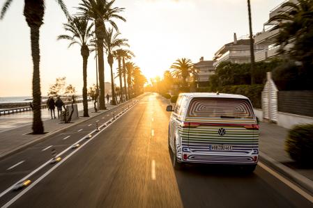 Los 204 CV eléctricos de esta versión inicial proporcionan unas buenas prestaciones&nbsp;
