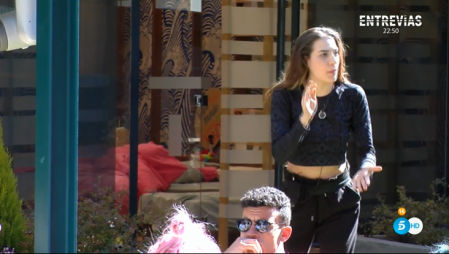 'Secret Story': Nissy carga contra todos sus compañeros al quedarse sin zumo de naranja