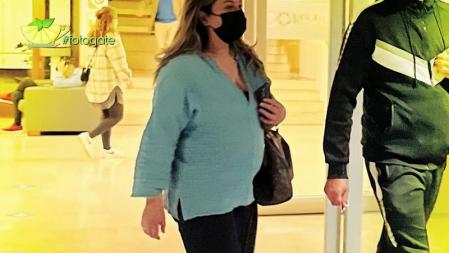 'Sálvame' capta a María José Campanario embarazada