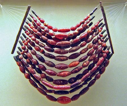 Collar de ámbar, perteneciente a la cultura de Hallstatt.