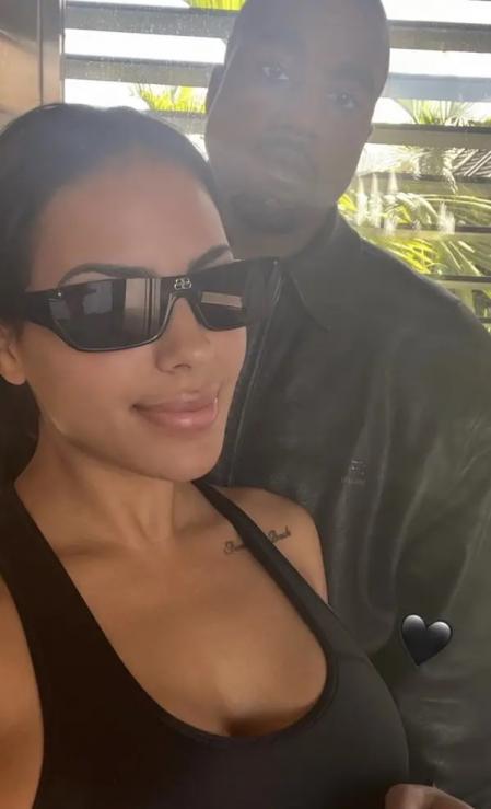 Kanye posaba por primera vez con Chaney Jones hace unos días.