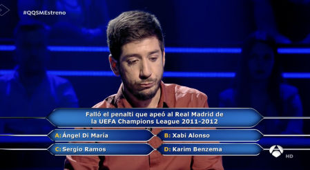 El presentador ha contado que el primer concursante, Manel Carrere, “ha realizado un reportaje desnudo a unos nudistas” y ese vídeo acumula 2 millones de visitas en Youtube