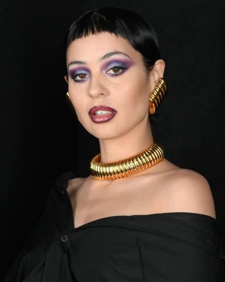 Alexa Demie con su nuevo corte que lleva con flequillo corto