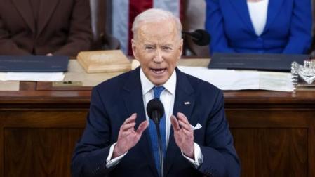 LV_Biden decide vetar el petróleo y el gas rusos pese a los temores de un fuerte impacto económico