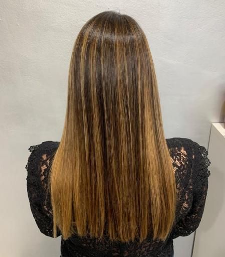 Melena XL con mechas balayage en tonalidades cálidas