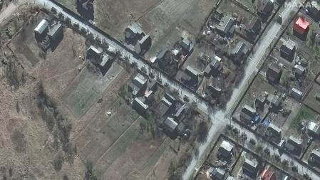 Tropas rusas entrando en Zdvyzhivka, Ucrania, el 28 de febrero de 2022