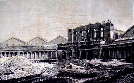 Construcción del pabellón central de la Exposición Universal de 1888.