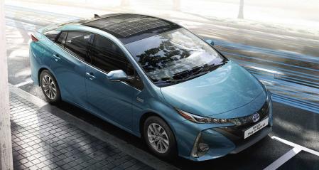 El Toyota Prius ofrece una autonomía de 45 kilómetros en modo cien por cien eléctrico