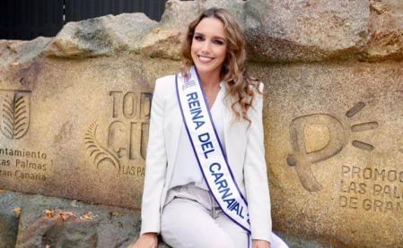 Daniela Medina tras coronarse reina del carnaval