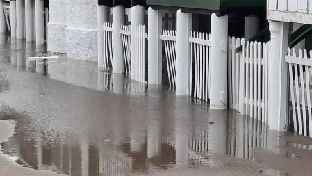 La borrasca Celia en la playa de Les Casetes del Garraf.
