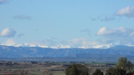 Cordillera del Prepirineo nevado.