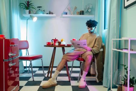 Detalle del interior del lujoso camión de Bad Bunny que estará disponible en Airbnb&nbsp;