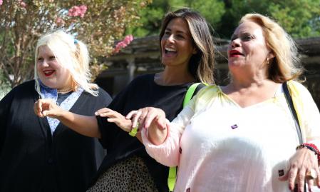 Soy una pringada, Nuria Roca y Carmina Barrios en 'Road trip'