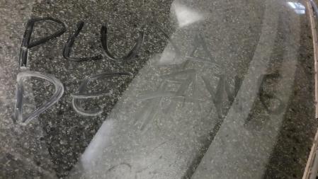 El rastro de la lluvia de barro en Gavà.