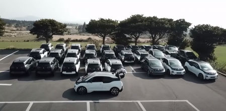 En este aparameiento hay una treintena de ejemplares abandonados&nbsp;