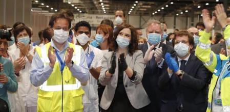 Isabel Díaz Ayuso y José Luis Martínez-Almeida en el acto de clausura del hospital de Ifema (EP)