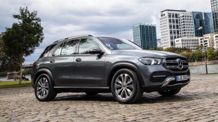 A  nivel mecánico el Mercedes-Benz GLE incluye un motor 2.0 diésel de 194 CV y un motor eléctrico de 136 CV