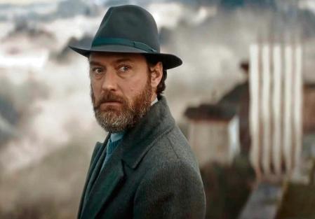 Jude Law es Albus Dumbledore en Animales Fantásticos: Los Secretos de Dumbledore WARNER BROS 01/04/2022
