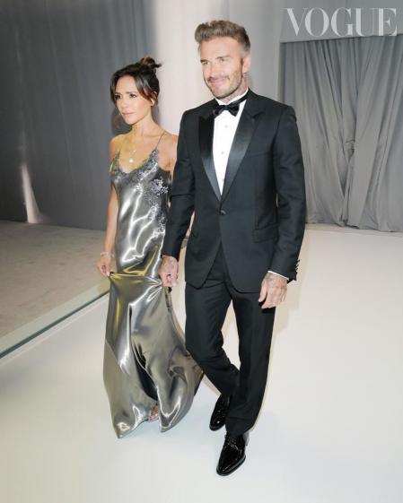 Victoria y David Beckham, muy elegantes en la boda de su hijo Brooklyn