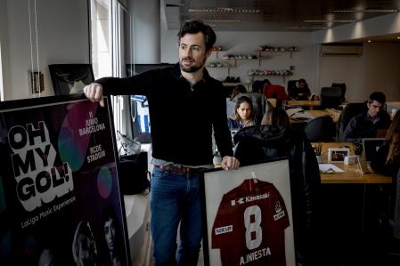 El consejero delegado Carlos Rodés en las oficinas de Never Say Never en el centro de Barcelona