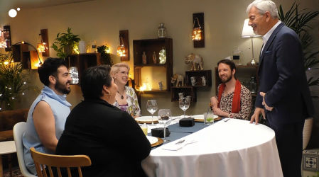 'First Dates' celebra su primera reunión poliamorosa