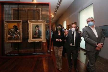 Imagen de la inauguración de la nueva exposición permanente del MUBAG