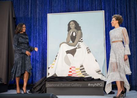 Michelle Obama el día que se presentó su retrato en el National Portrait Gallery