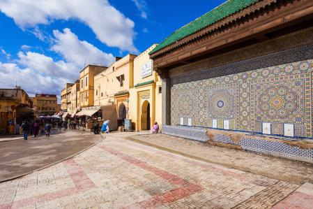 Portada del museo Dar Jamai en la plaza de El Hedim en Meknes