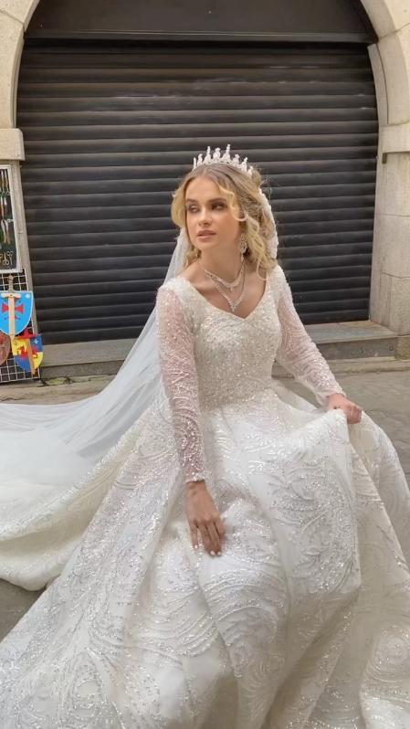 Marina Yers se encuentra en Perú, donde ha encontrado un remedio para curarse de su presunta enfermedad del  hígado.