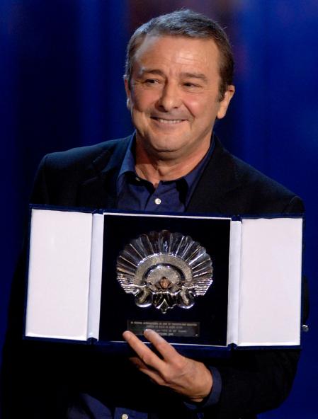 Juan Diego con la Concha de Plata al mejor actor por 'Vete de mí'