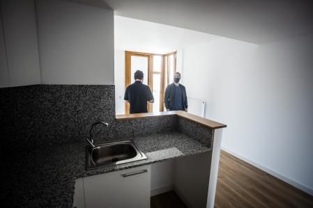Visitantes de una vivienda en el barrio de Sarrià, Barcelona