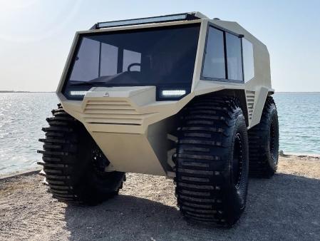 Atlas, el impresionante todoterreno que también sabe navegar.