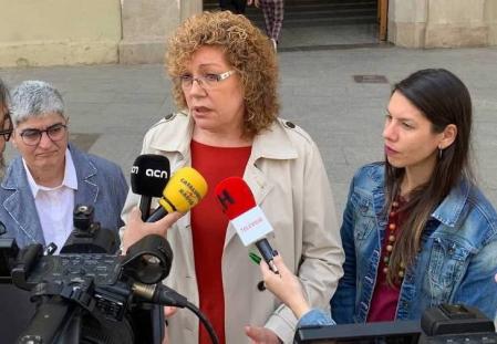 González y concejales de los comunes este viernes ante los medios de comunicación