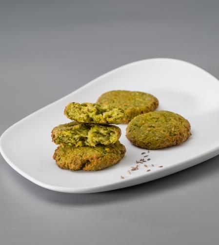 Croquetas vegetales con salsa de yogur