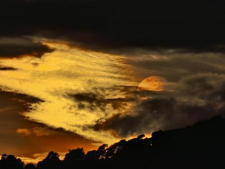Mirados de las tres cruces