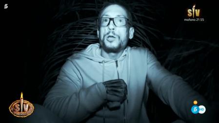 'Supervivientes 2022': Rubén Sánchez se encara con los cámaras del equipo del formato