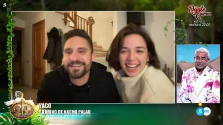 Palito Dominguín volvía a 'Supervivientes' para apoyar a Nacho Palau en compañía de Yago, sobrino del escultor, a quien le une una estrecha amistad.