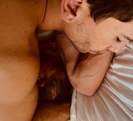 Jaime Lorente y su hija, Amaia