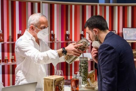 La sección especial de Pitti Taste immagine de 2022 ha sido la ginebra
