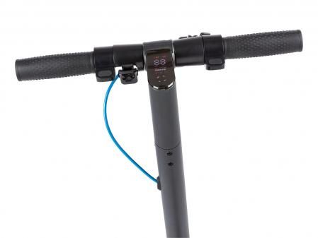 Este VMP equipa una pantalla LCD con el velocímetro y el nivel de carga de la batería&nbsp;