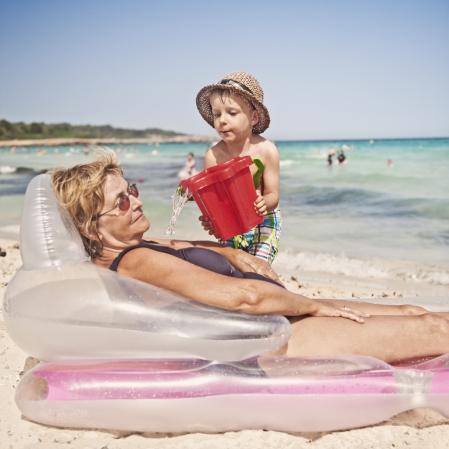 La falta de sueño, en este caso por exceso de calor durante la noche, puede provocar alteraciones en la conducta, la salud y el bienestar de las personas  .