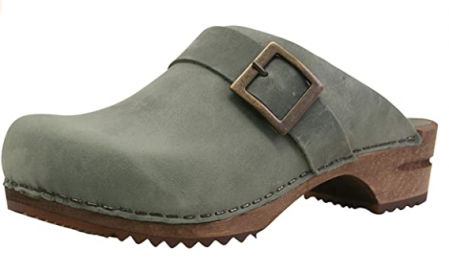 Sanita Urban, zuecos de piel