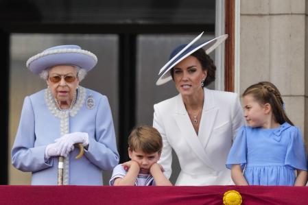 Queen Elizabeth II , Prince Louis, the Duchess of Cornwall and Princess Charlotte on the balcony of Buckingham Palace, to view the Platinum Jubilee flypast, as the Queen celebrates her official birthday, on day one of the Platinum Jubilee celebrations. Picture date: Thursday June 2, 2022. *** Local Caption *** .